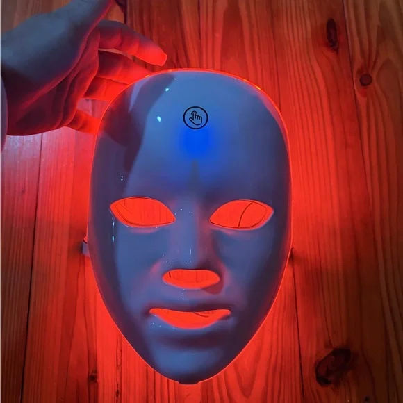 🚨 {LED Mask} - Picture 7 of 10